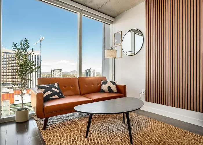 Apartment Boulevard Sleek Pool Gym & Zero Parking Fee *