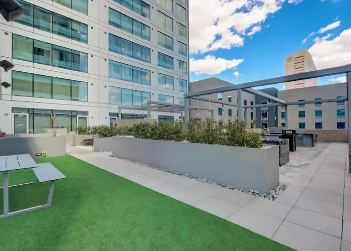 Apartment Boulevard Sleek Pool Gym & Zero Parking Fee Phoenix