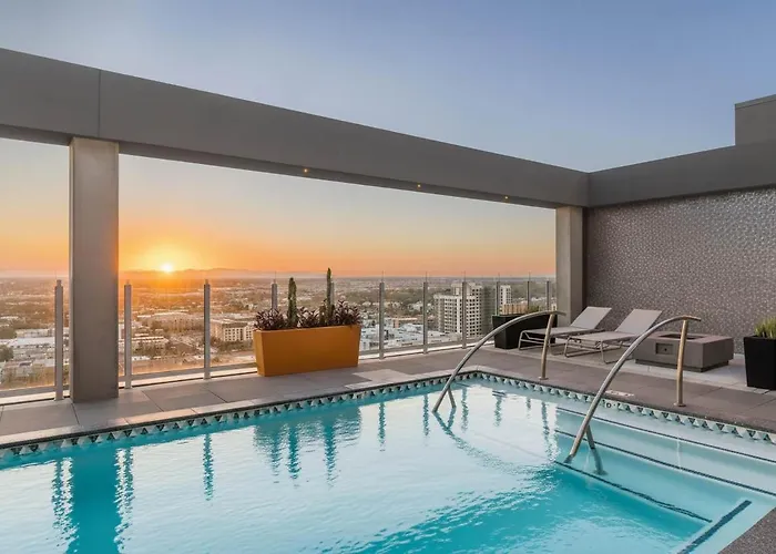 Boulevard Sleek Pool Gym & Zero Parking Fee